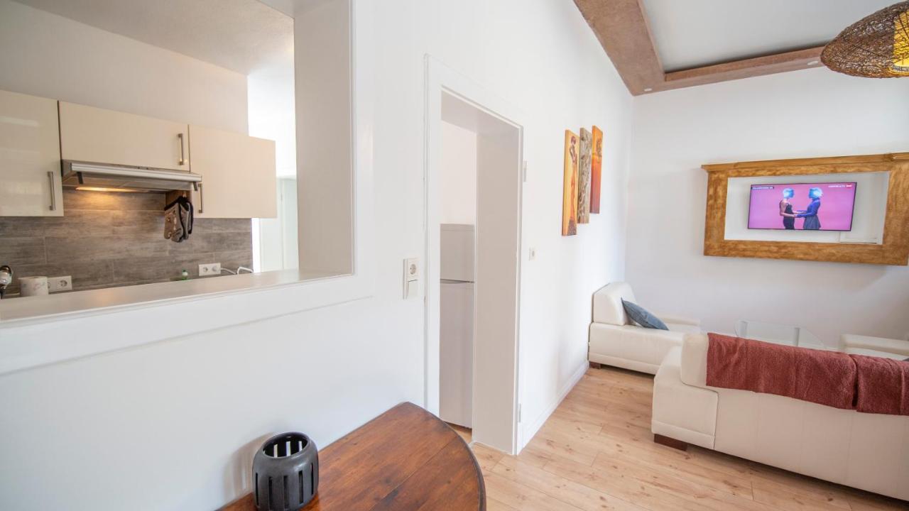 Apartment Mit Kleinem Innenhof Im Erdgeschoss Fuer Bis Zu 4 Personen Klotten Ngoại thất bức ảnh