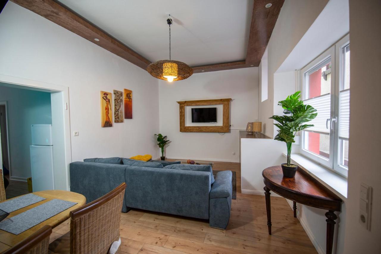 Apartment Mit Kleinem Innenhof Im Erdgeschoss Fuer Bis Zu 4 Personen Klotten Ngoại thất bức ảnh